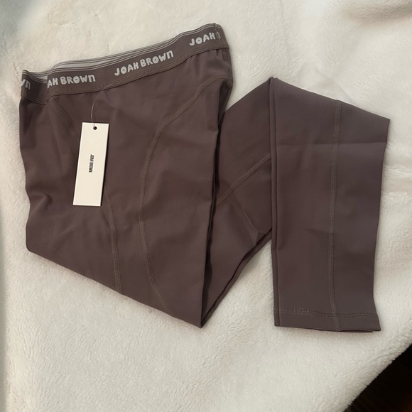 Joah Brown The Sports Leggings in Sueded Mauve - Picture 6 of 6